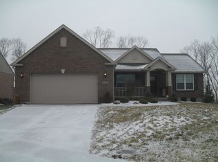 6302 Sand Ridge Ct, Hamilton, OH 45011