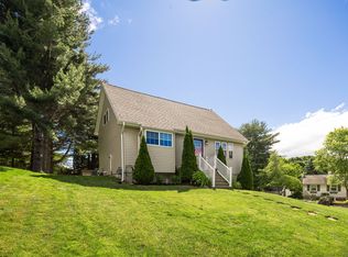 45 Meadow Lark Rd, Naugatuck, CT 06770