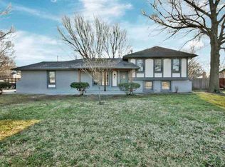 200 S Colby Ave, Valley Center, KS 67147