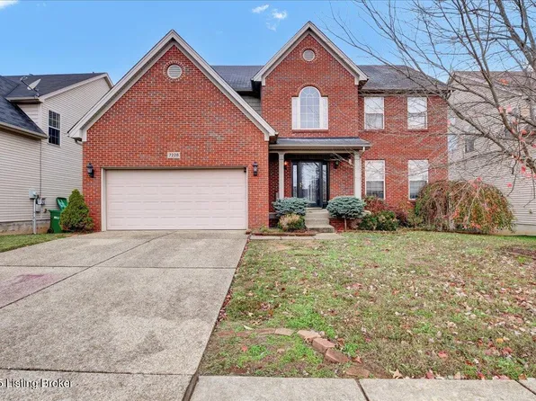 7228 Black Walnut Cir, Louisville, KY 40229
