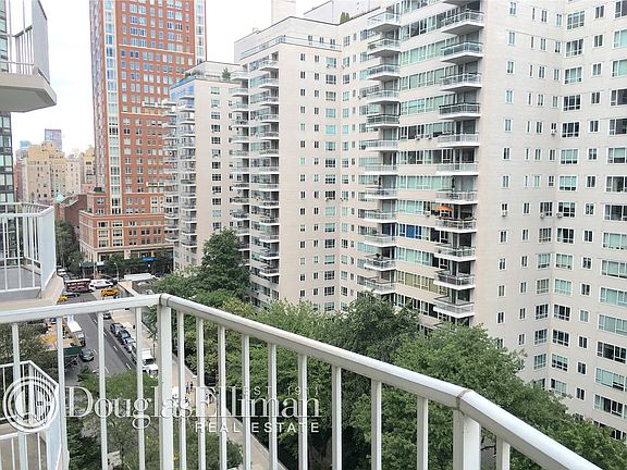 5th image of 220 E 65th St APT 14M