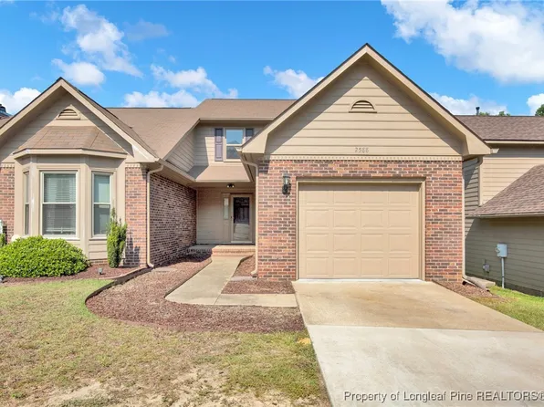 2588 Gotts Ln, Fayetteville, NC 28306
