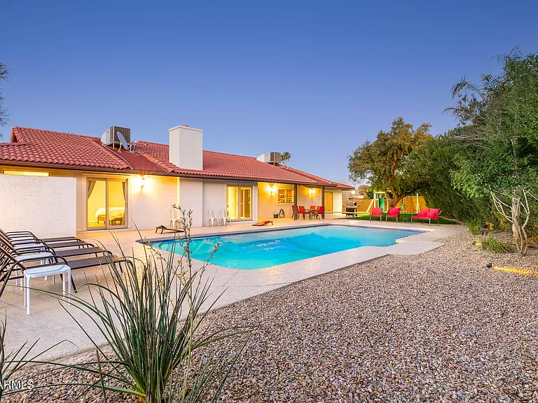 4539 E Karen Dr — Photo 12
