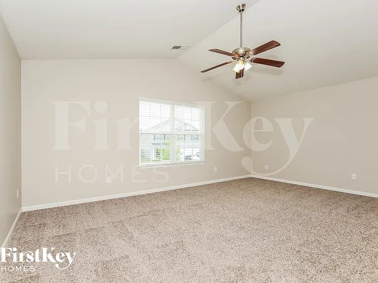 1547 Kilstrom St — Photo 9