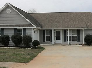 405 Sanford Ave, Lagrange, GA 30241