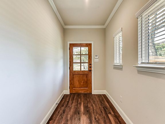3rd image of 1605 W 13th Ave