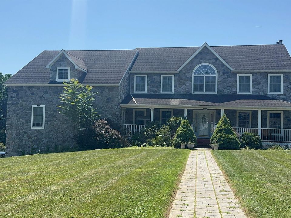 1st image of 10 Willys Court