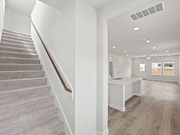4th image of 20059 Briarcliff Park Ln
