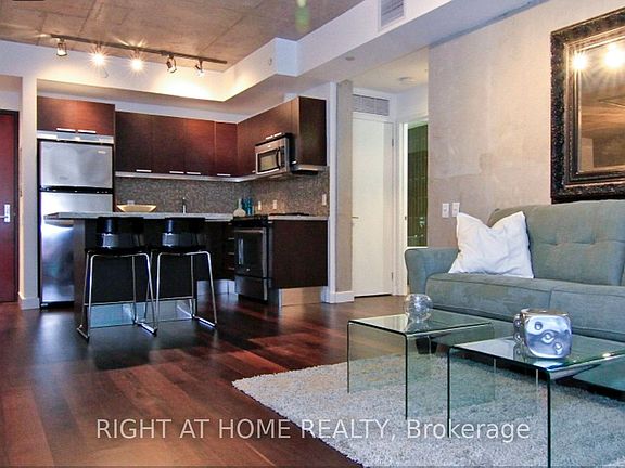 4th image of 25 Oxley St #412
