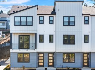 6511 NW Olympic Ln #L-61, Camas, WA