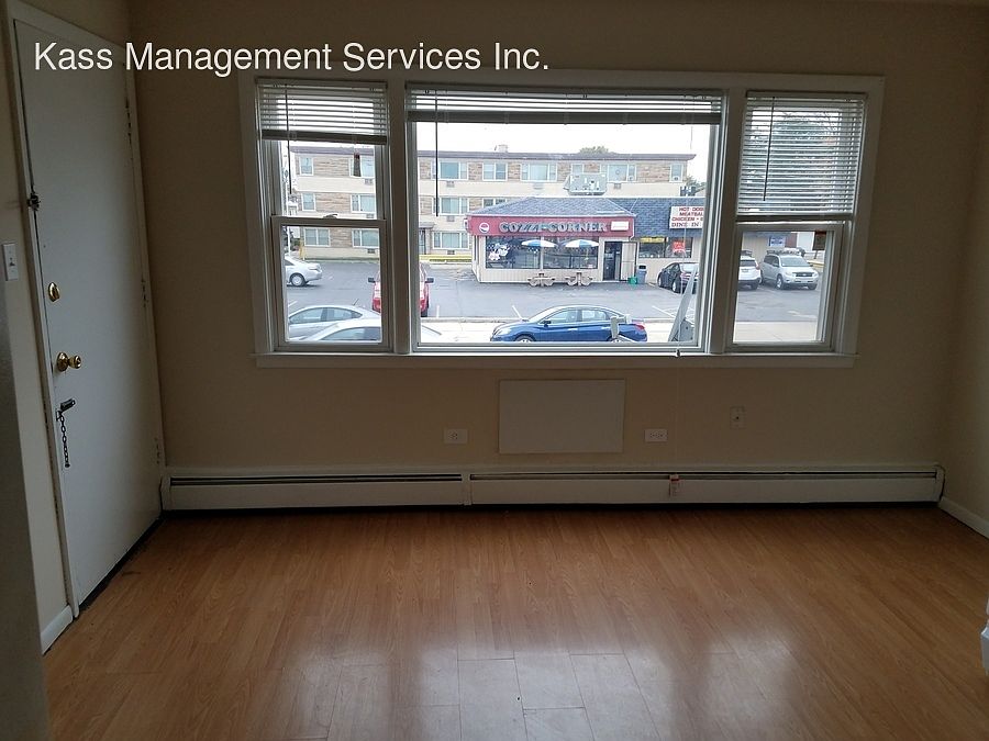 2nd image of 3443 S Central Ave APT 4