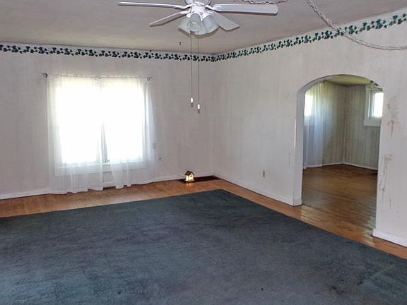 5th image of 1802 E Whispering Winds Rd