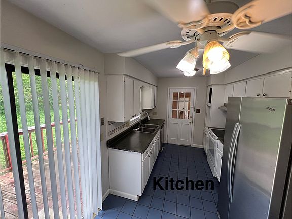 5th image of 8001 Luscombe Dr