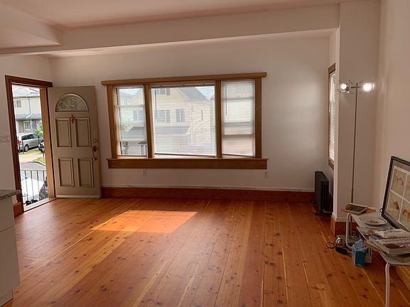 3rd image of 334 Mosel Ave #1F