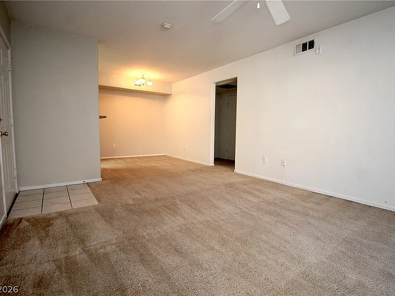 45 Maleena Mesa St #621 — Photo 6