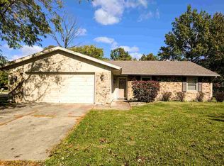 412 W Horizon Rd, Muncie, IN 47303