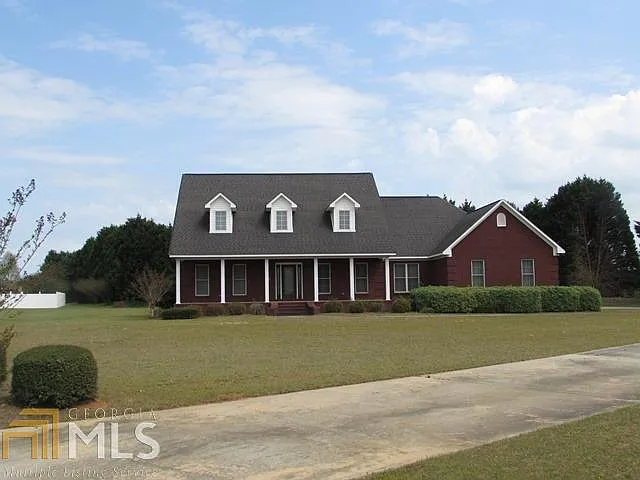 2 Willow Lake Dr photo 1