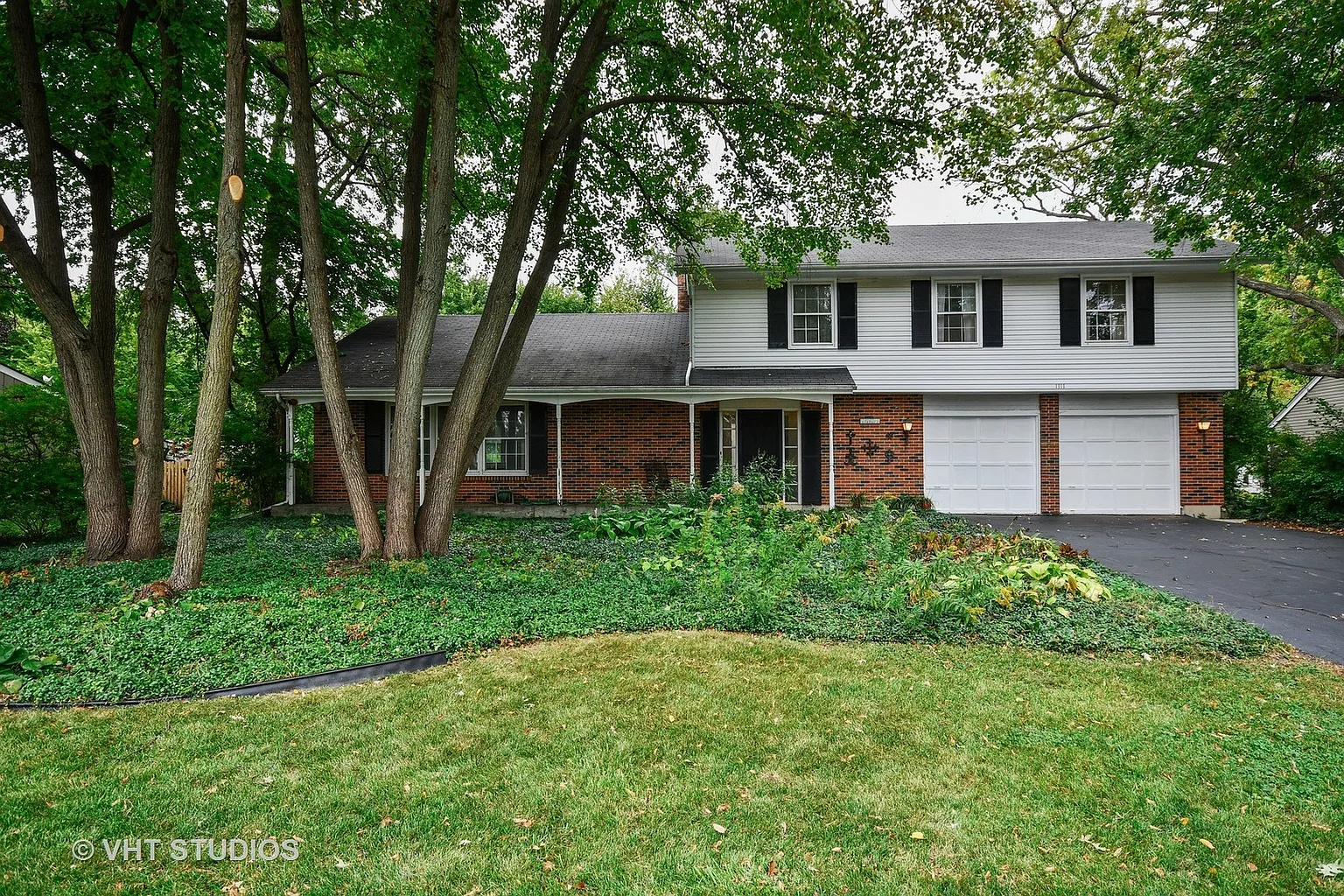1111 Dover Ct photo 1