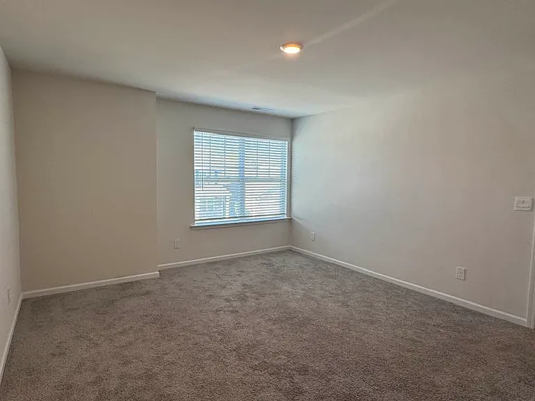7898 Old Brook Rd — Photo 23