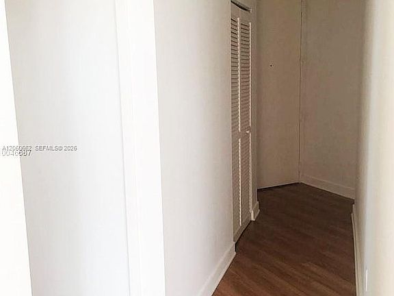 5th image of 79 SW 12th St APT 3006-S