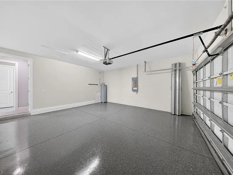17316 Ashcomb Way — Photo 30