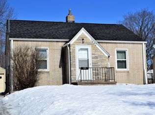 1442 Osceola Ave, Des Moines, IA 50316