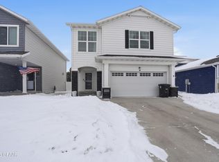 5664 Lou Ann St, Grand Forks, ND 58201