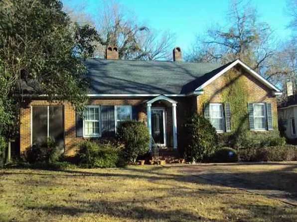 210 Chesnut St, Camden, SC 29020