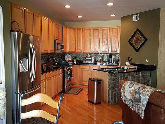 Gourmet Kitchen 