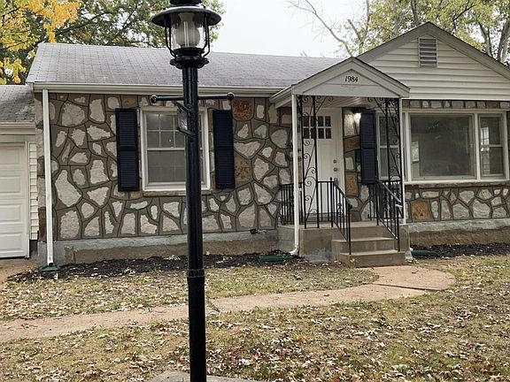 2nd image of 1984 Driftway Dr