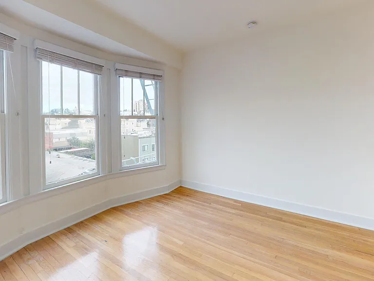 1290 Grove St — Photo 18