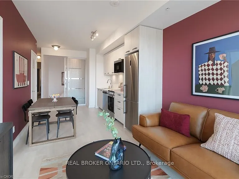 75 James St S #2701 — Photo 5