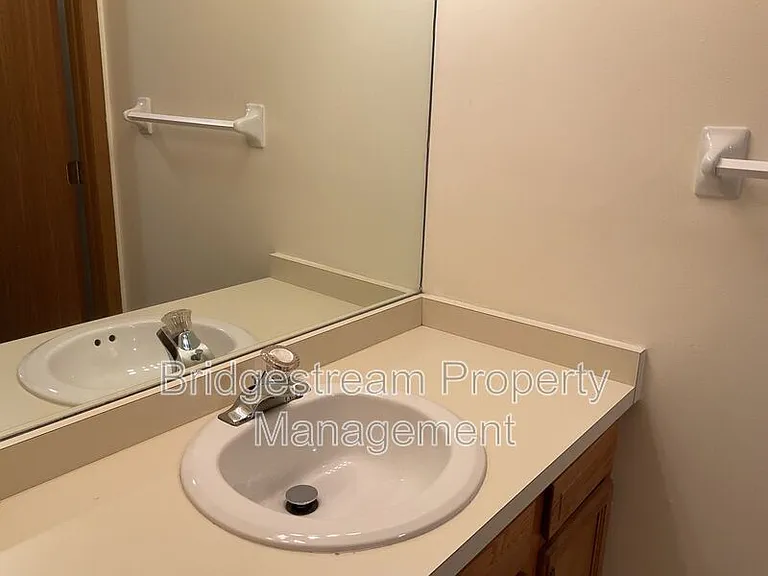 4595 Burchdale St — Photo 18