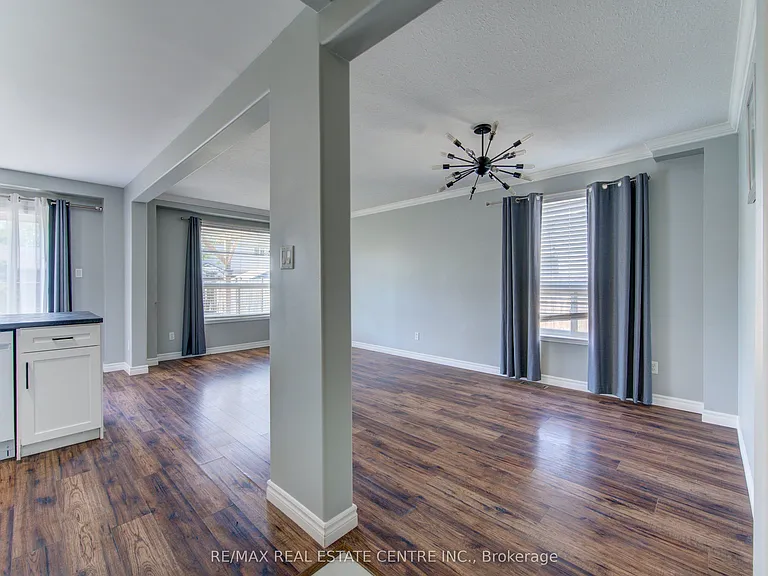 5 Tulip Dr — Photo 12