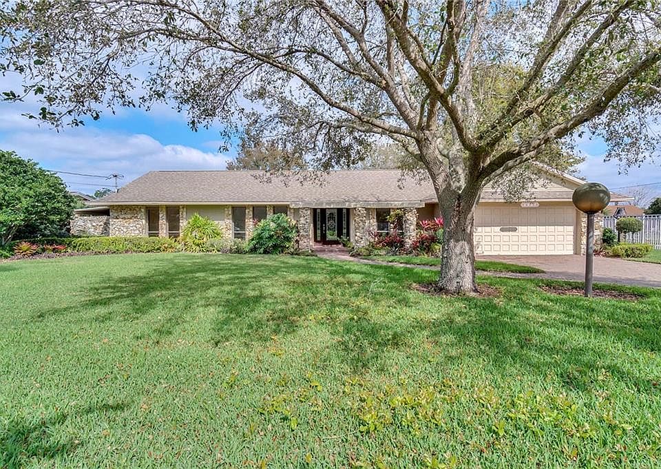1st image of 2907 Cullen Lake Shore Dr