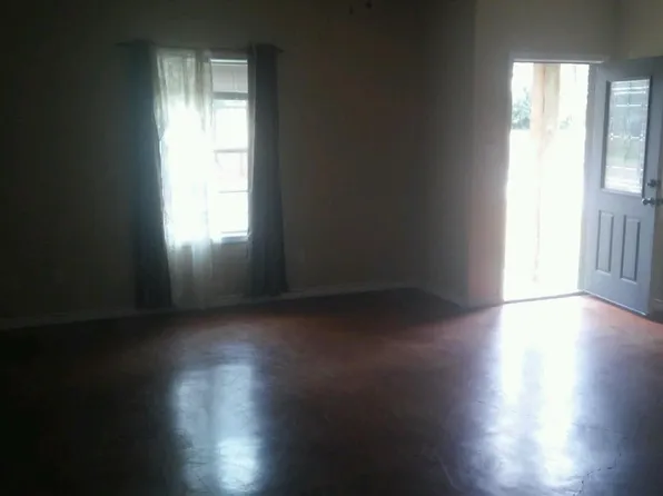 927 Myrtle St, Dequincy, LA 70633