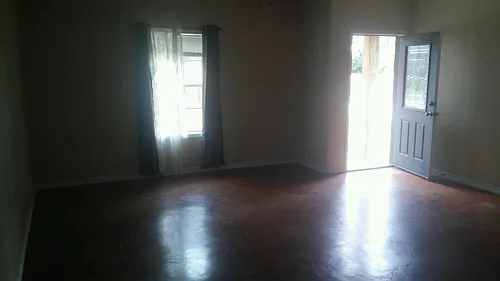 927 Myrtle St Photo 1