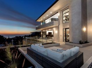 1044 Flamingo Rd, Laguna Beach, CA 92651