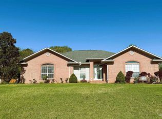 5638 Champions Dr, Pace, FL 32571
