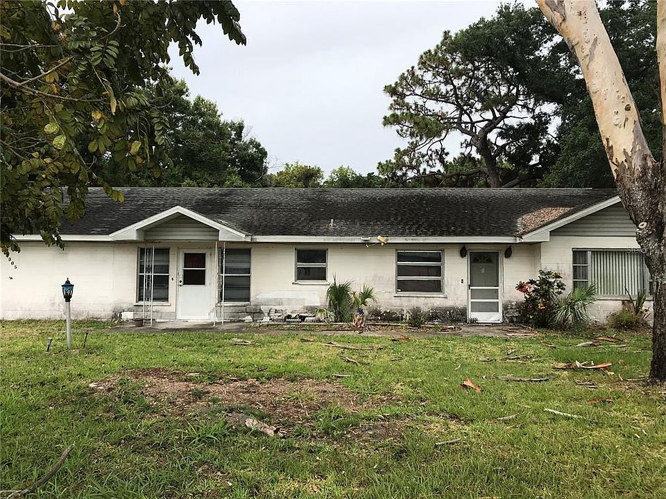 1st image of 3305 9th St E