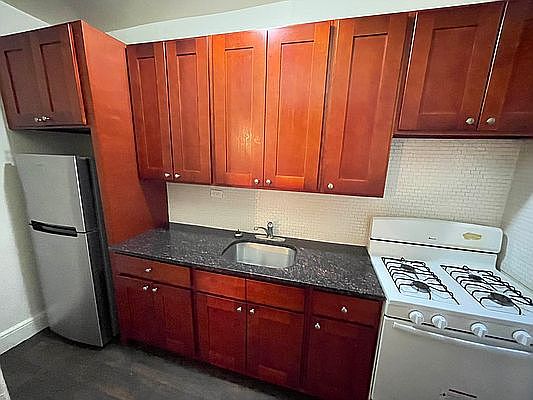 4th image of 61-17 Woodside Ave #K5
