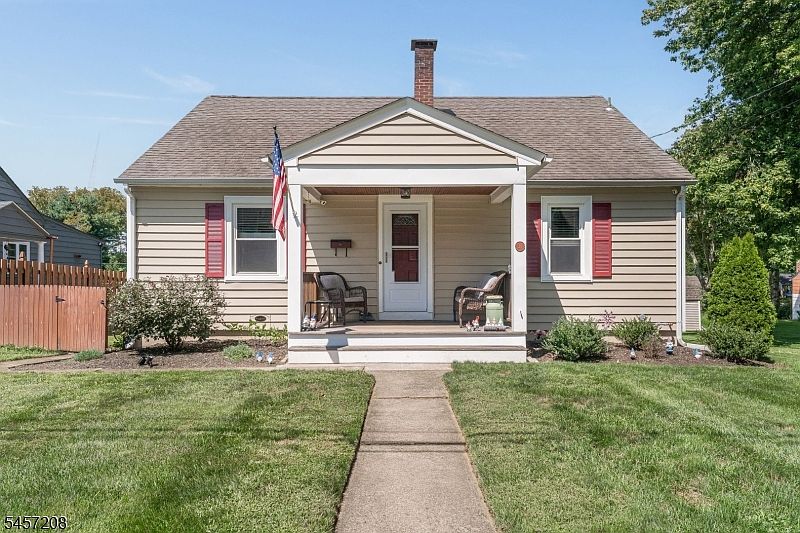 1st image of 31 Victory Ave