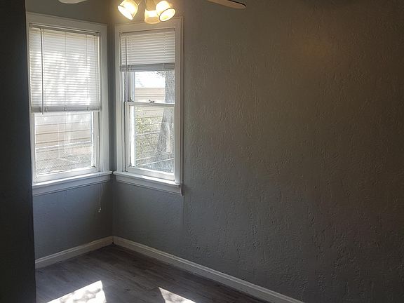 5th image of 1612 S Goliad St