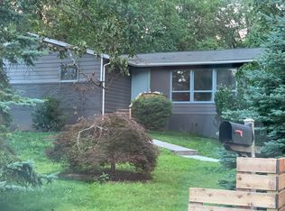 3 Dalewood Dr, Suffern, NY 10901