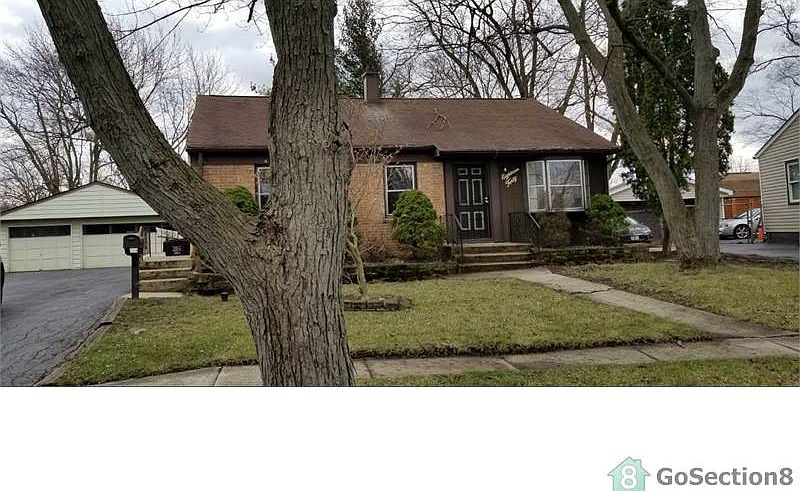 2nd image of 1840 222nd Pl