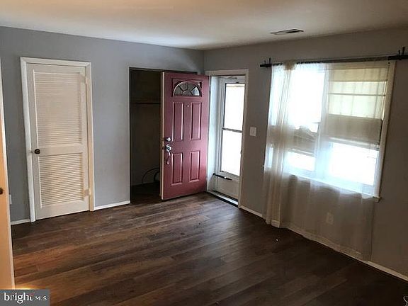 2nd image of 155 Shetland Cir #155
