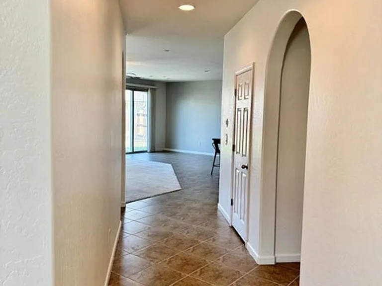 3534 W Harold Ave — Photo 10
