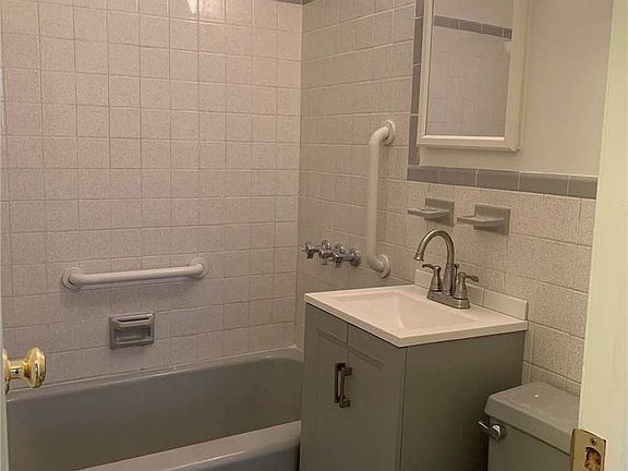 3rd image of 66-42 70th St