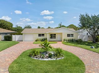 1903 Antigua Rd, Lake Clarke Shores, FL 33406