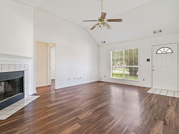3rd image of 85 Village Dr